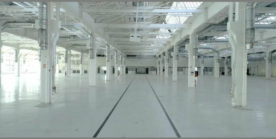 Location local d''activites 5772 m² non divisibles