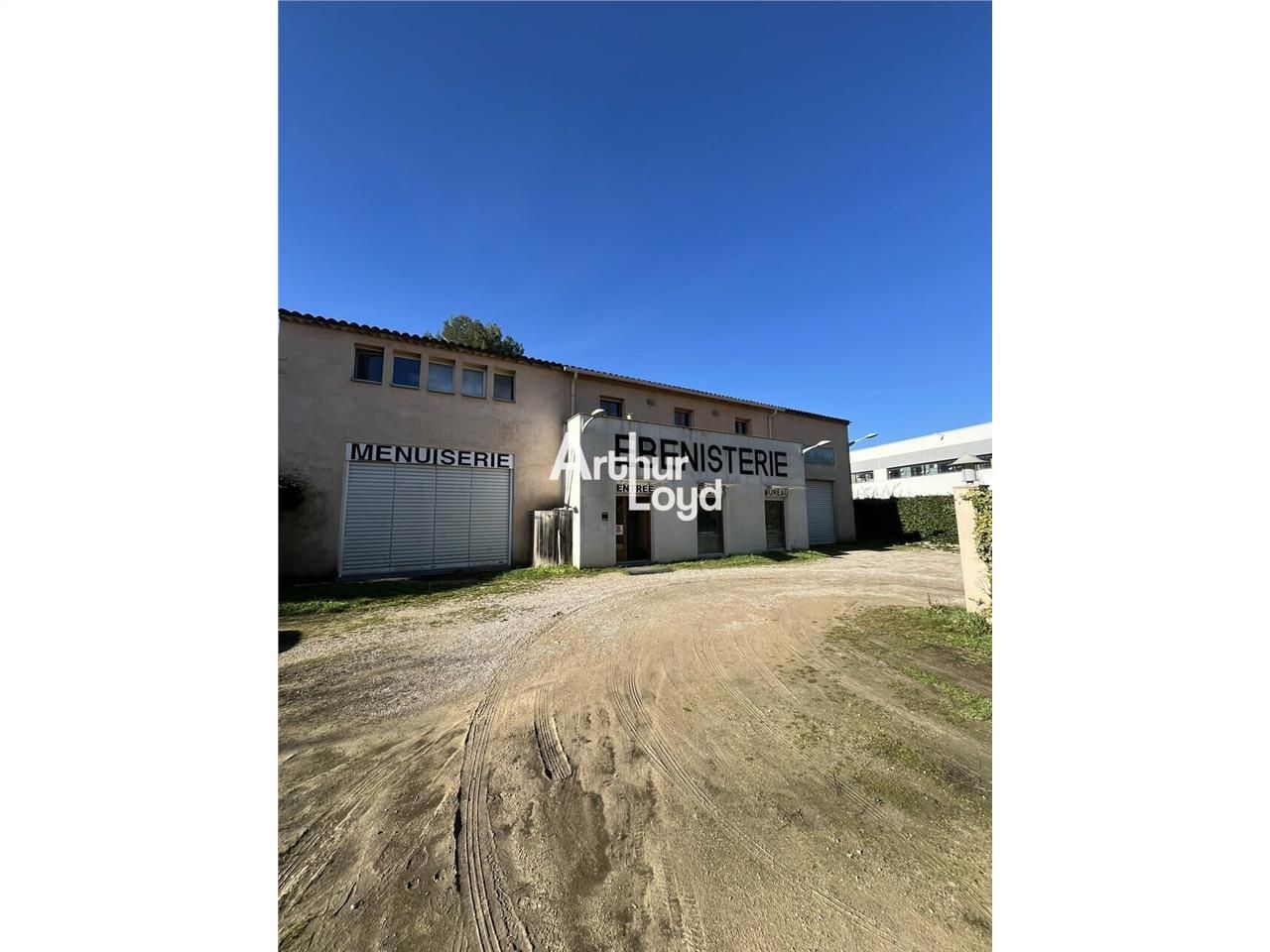 Vente local d''activites 350 m² non divisibles