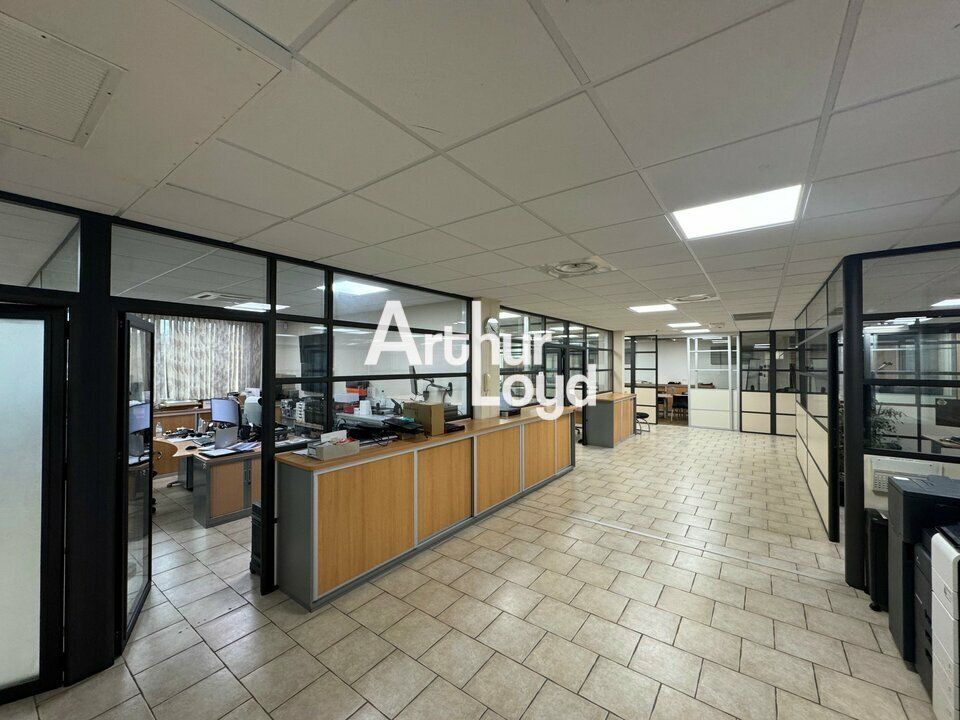 Location bureaux 370 m² avec terrasse privative - Mouans Sartoux