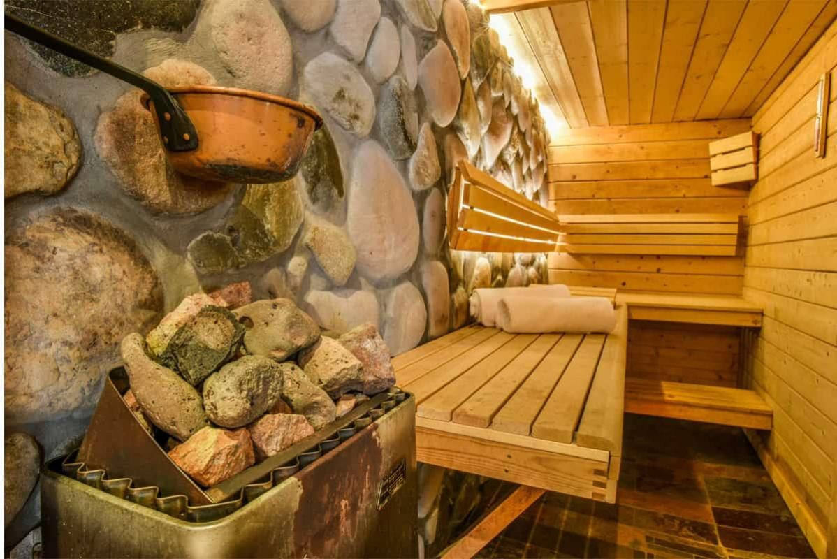 Vente entrepôts 1500 m² non divisibles