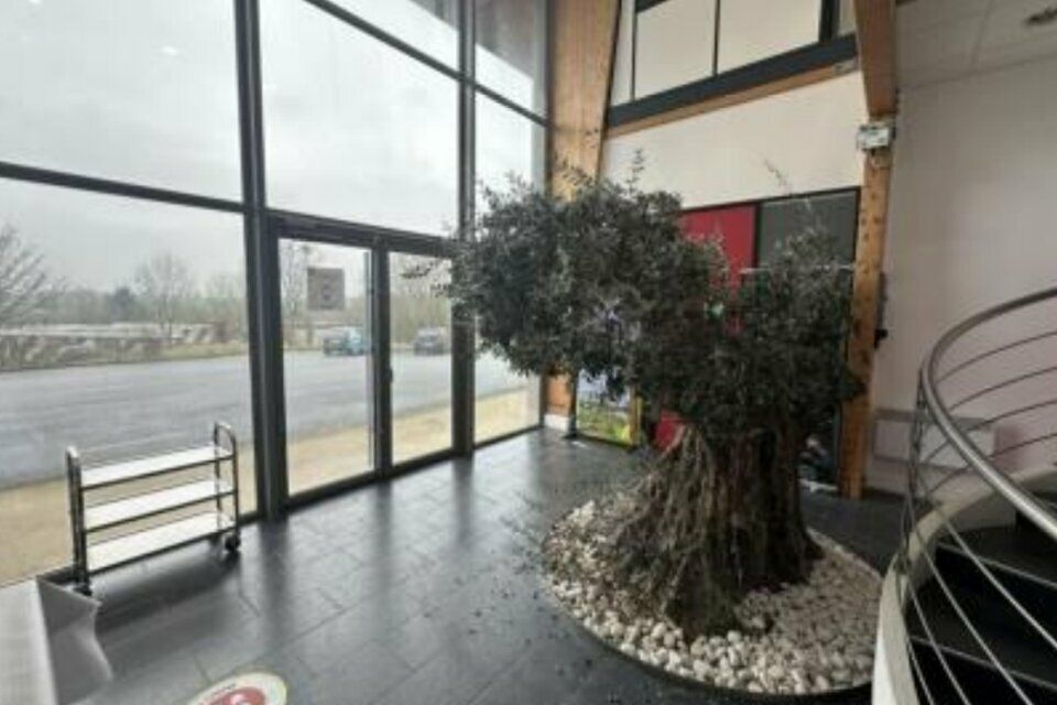 Bâtiment industriel à vendre près de Nogent le Rotrou