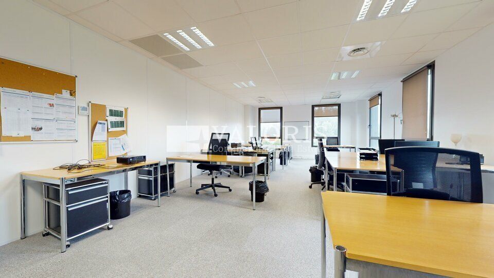 709.4 m² pour ce bureaux en location à Limonest