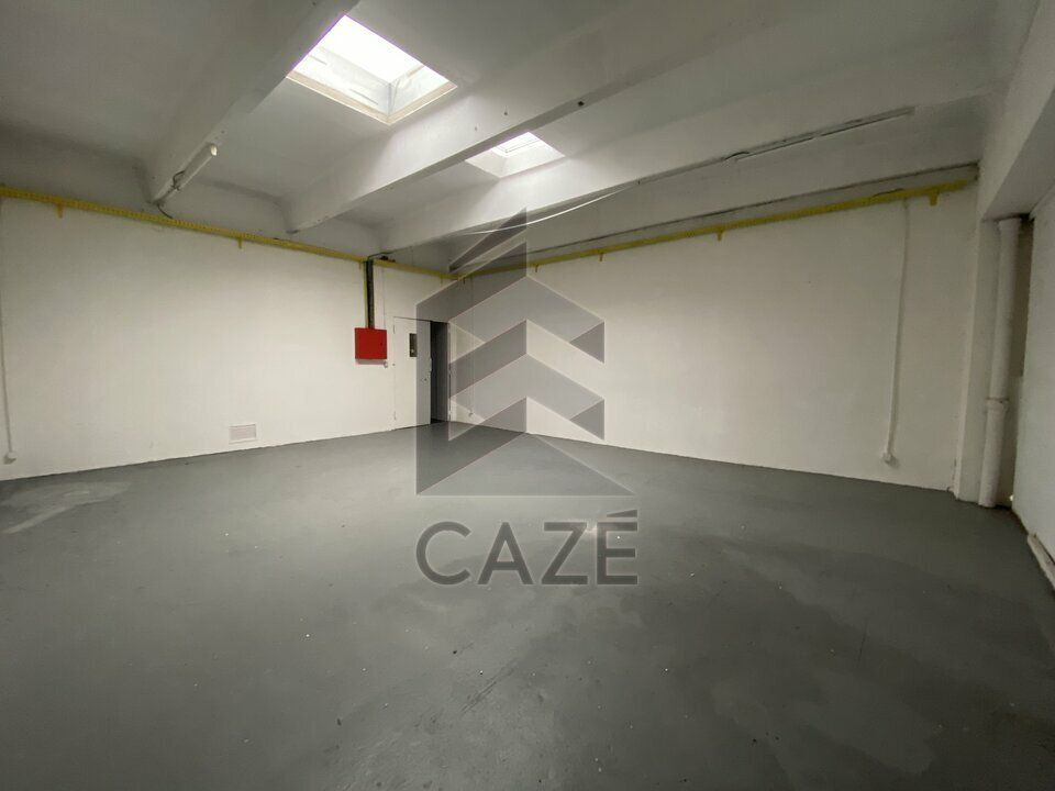 Location local d''activites 408 m² non divisibles