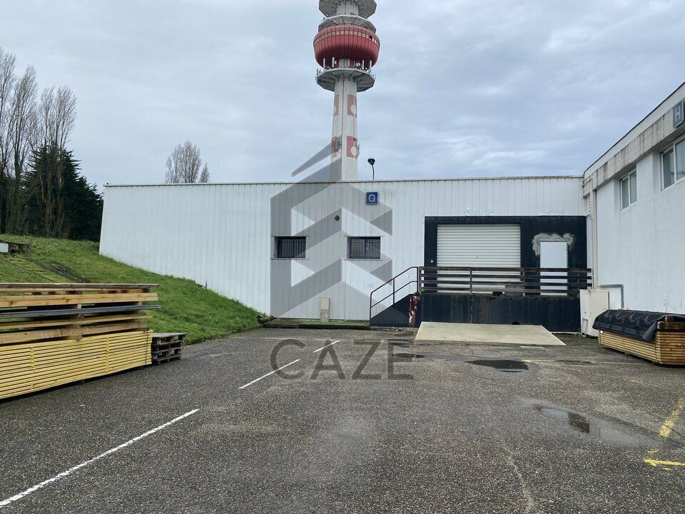 Location local d''activites 694 m² non divisibles