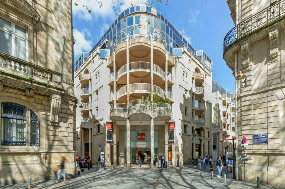 Location local commercial 420 m² non divisibles