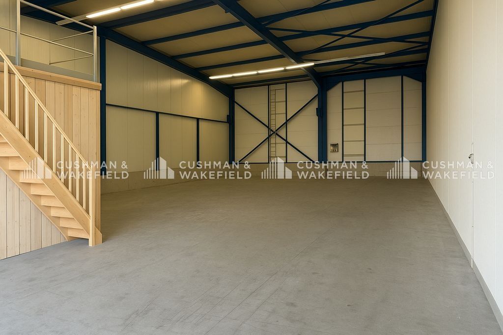 Location activités 315 m² non divisibles