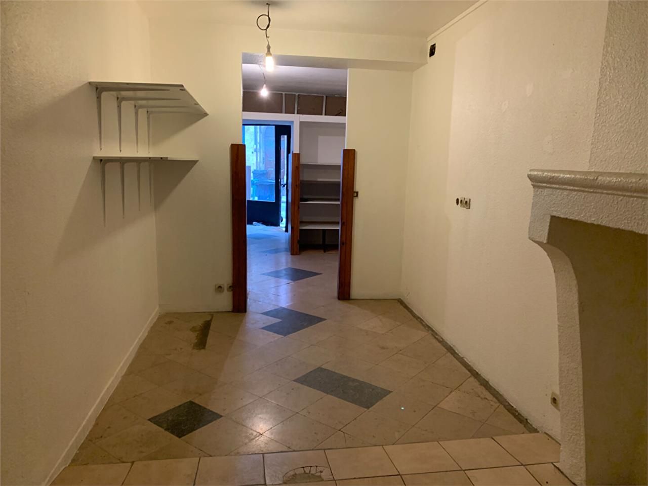 Location local commercial 65.00 m² à BORDEAUX