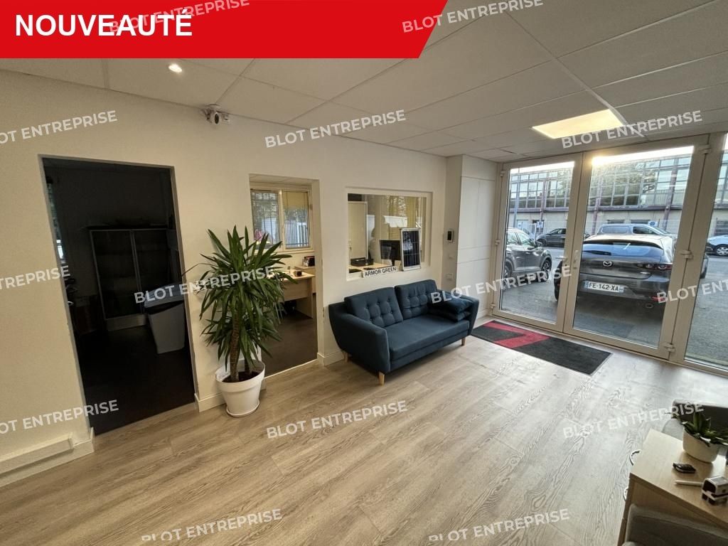 Location entrepôts 222 m² non divisibles