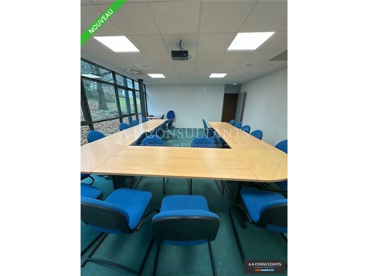 Location bureaux 55 m² non divisibles