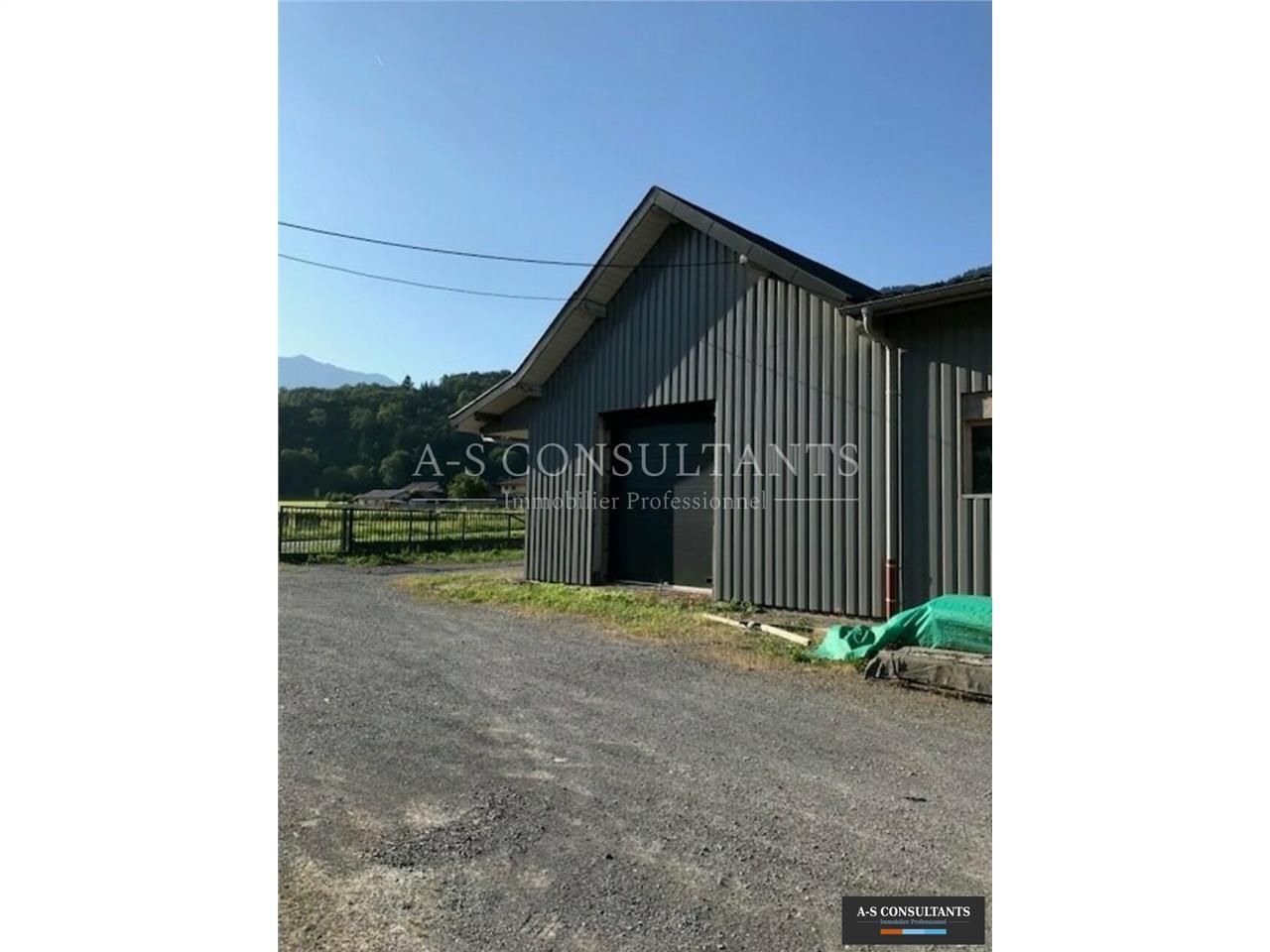 Location entrepot 82 m² non divisibles