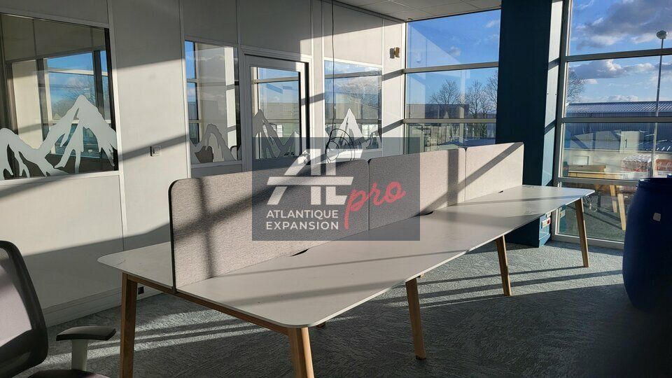 Bureau rénové à louer Malville par Atlantique Expansion Pro