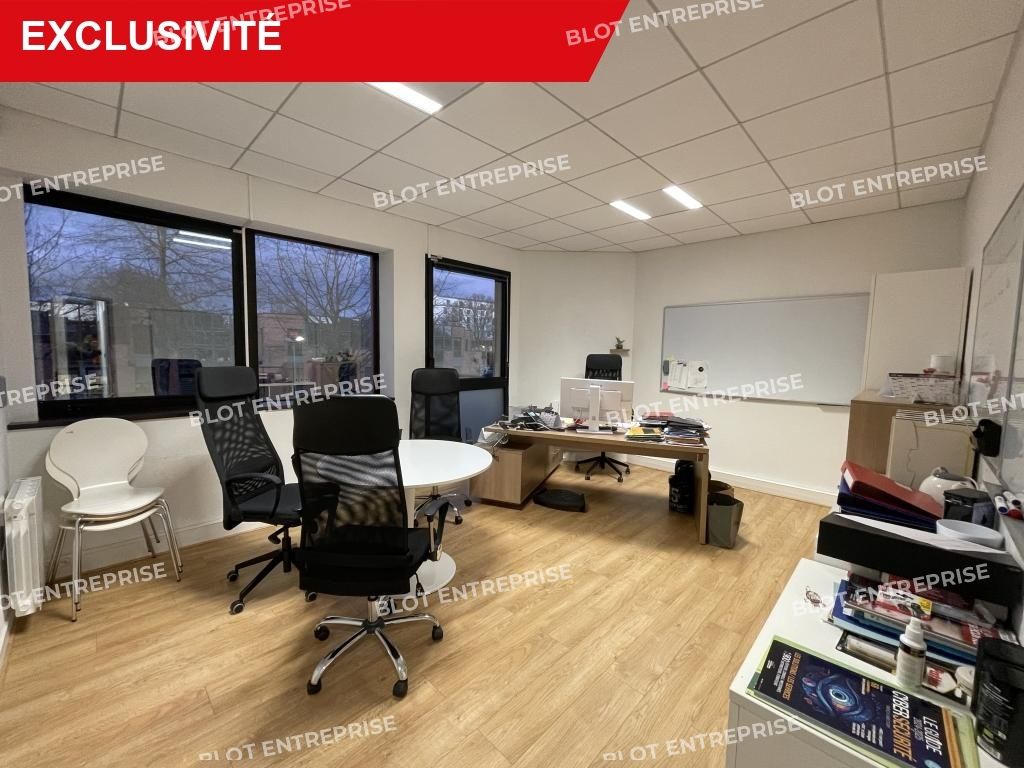 Location bureaux 234 m² non divisibles