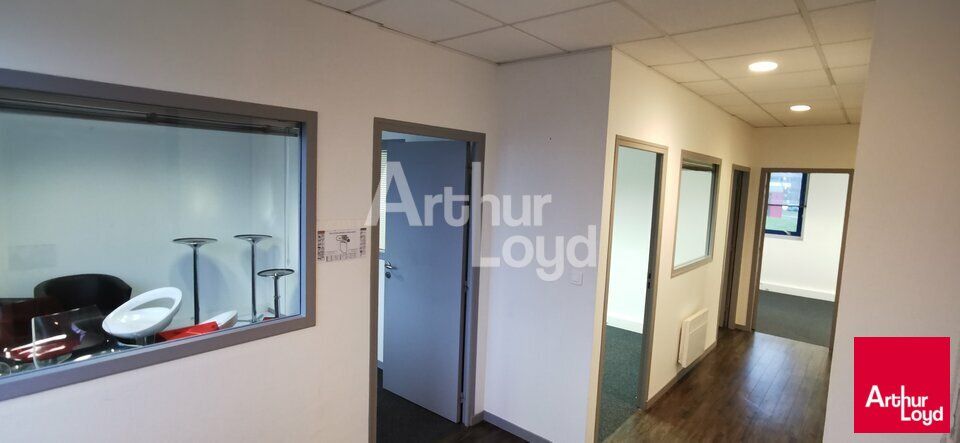 SAINT GREGOIRE - BUREAUX A LOUER - 77 M²