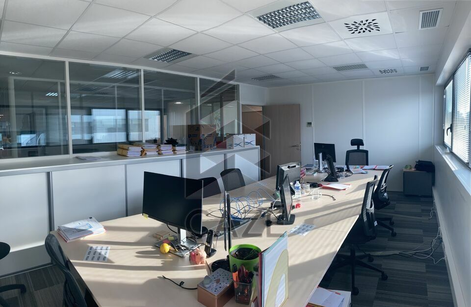 SUPERBES BUREAUX A VENDRE - ARTIGUES PRES DE BORDEAUX