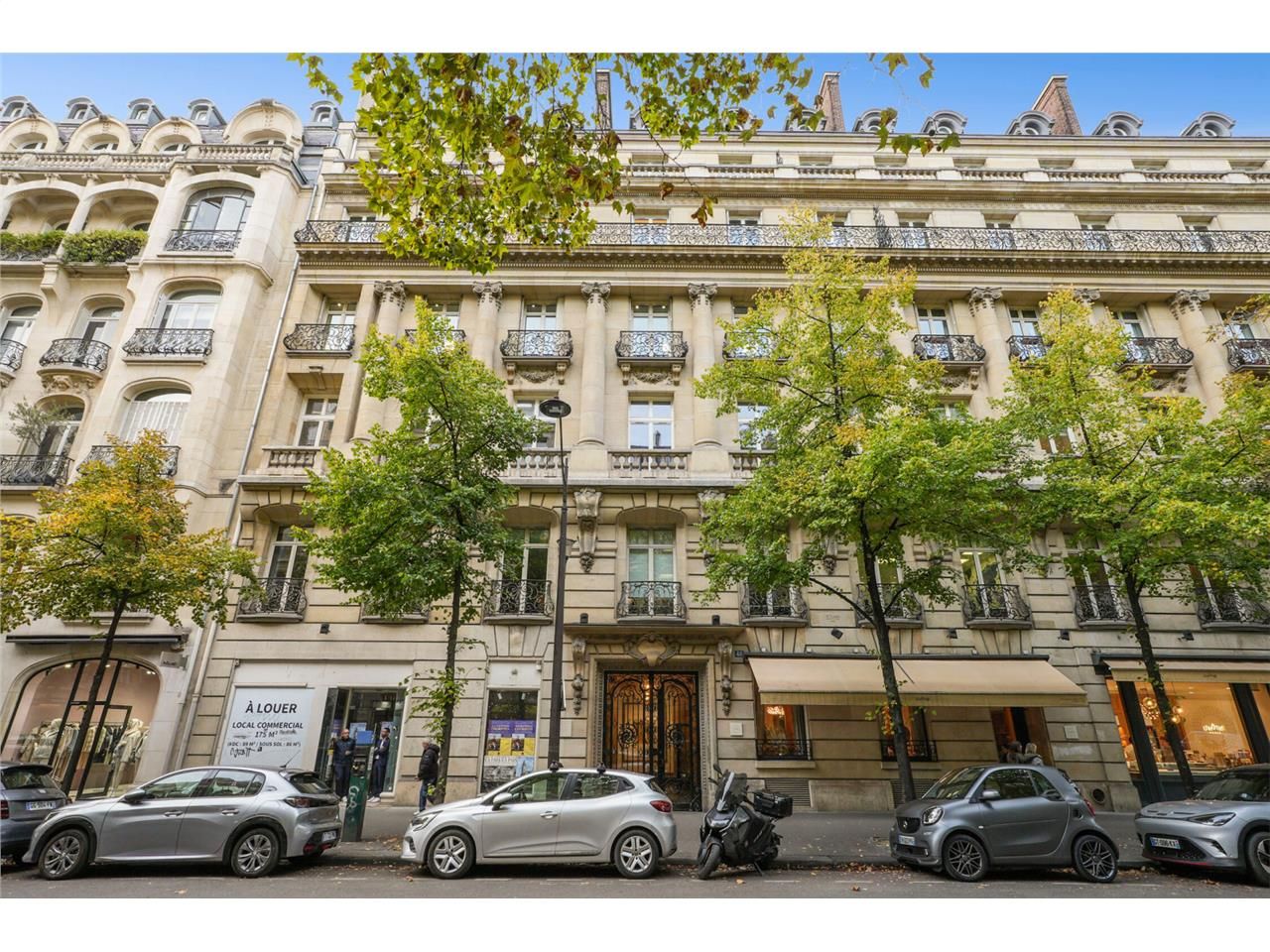 Location bureaux 242 m² à Paris