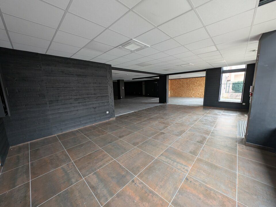 A VENDRE- LOCAL COMMERCIAL - DIJON CENTRE