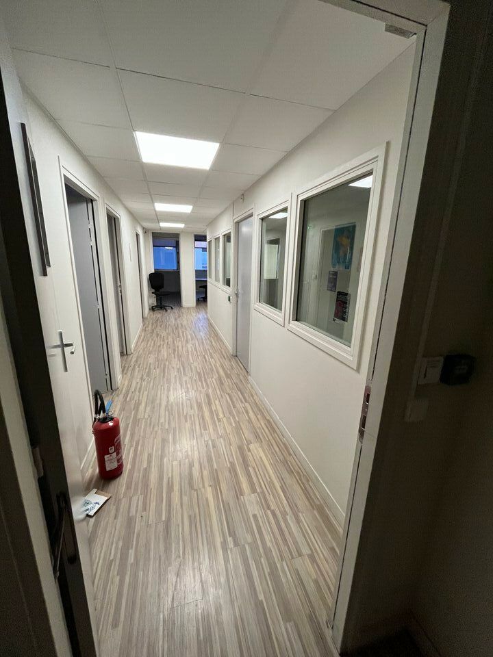 VENTE BATIMENT 2200 m² centre ville 48 stationnements