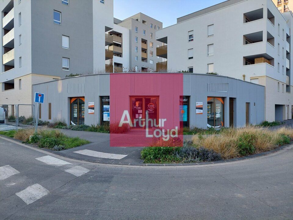 Location local commercial 95 m² non divisibles