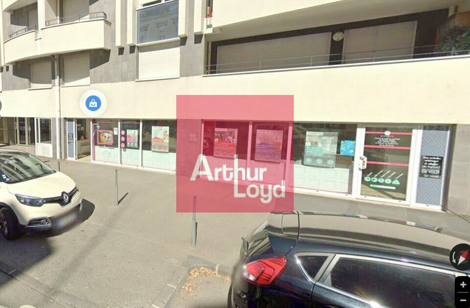 Location local commercial 102 m² non divisibles
