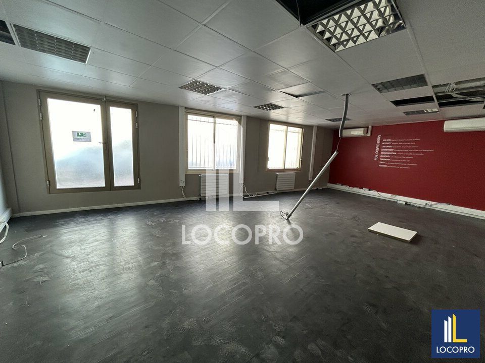 LOCAL COMMERCIAL - 302M2 - A VENDRE - ANTIBES 