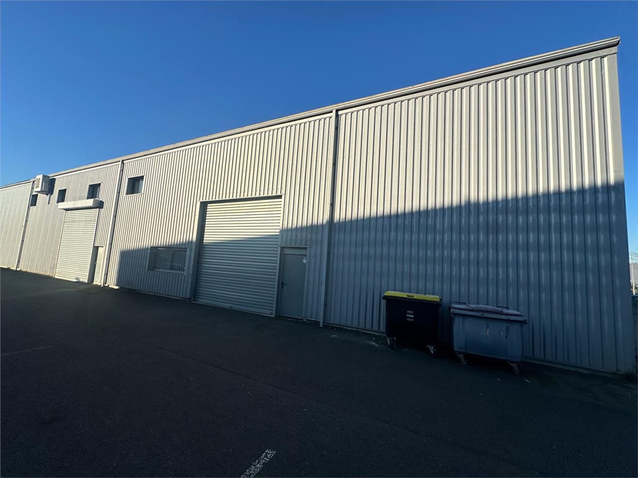 Location local 250.00 m² à BEYCHAC ET CAILLAU