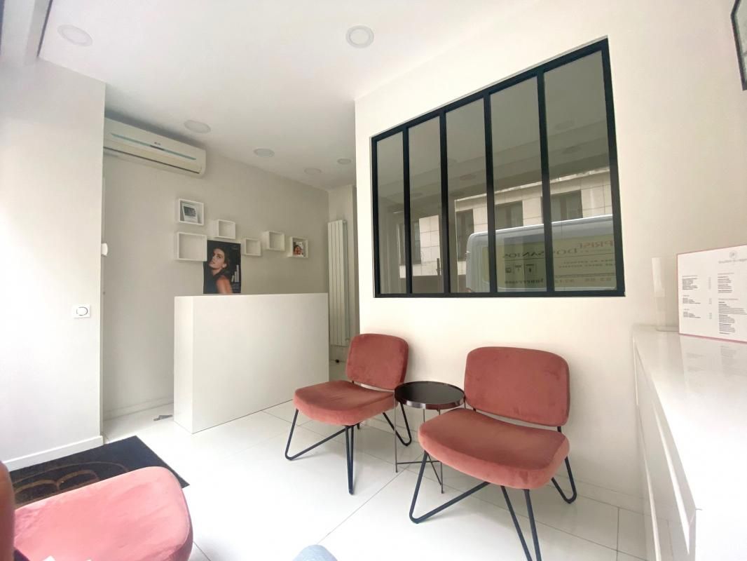 Location local commercial 37 m² non divisibles