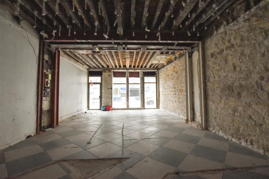 Location local commercial 60 m² non divisibles