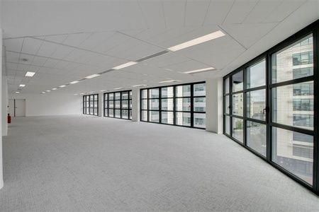 Location bureaux 1055 m² divisibles à partir de 638 m²