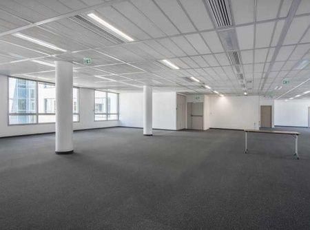 Location bureaux 700 m² non divisibles