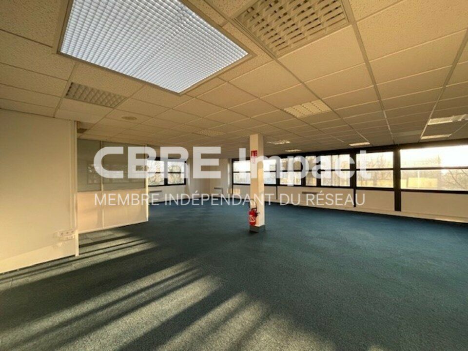 REIMS - FARMAN - Bureau de 185 m² env.