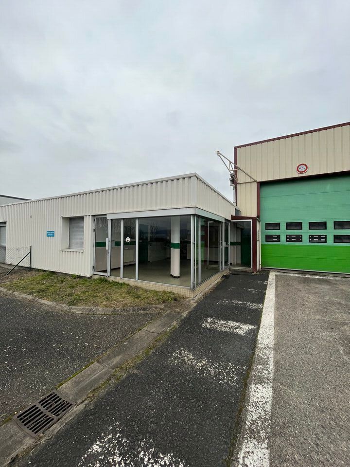 Location entrepot 540 m² non divisibles