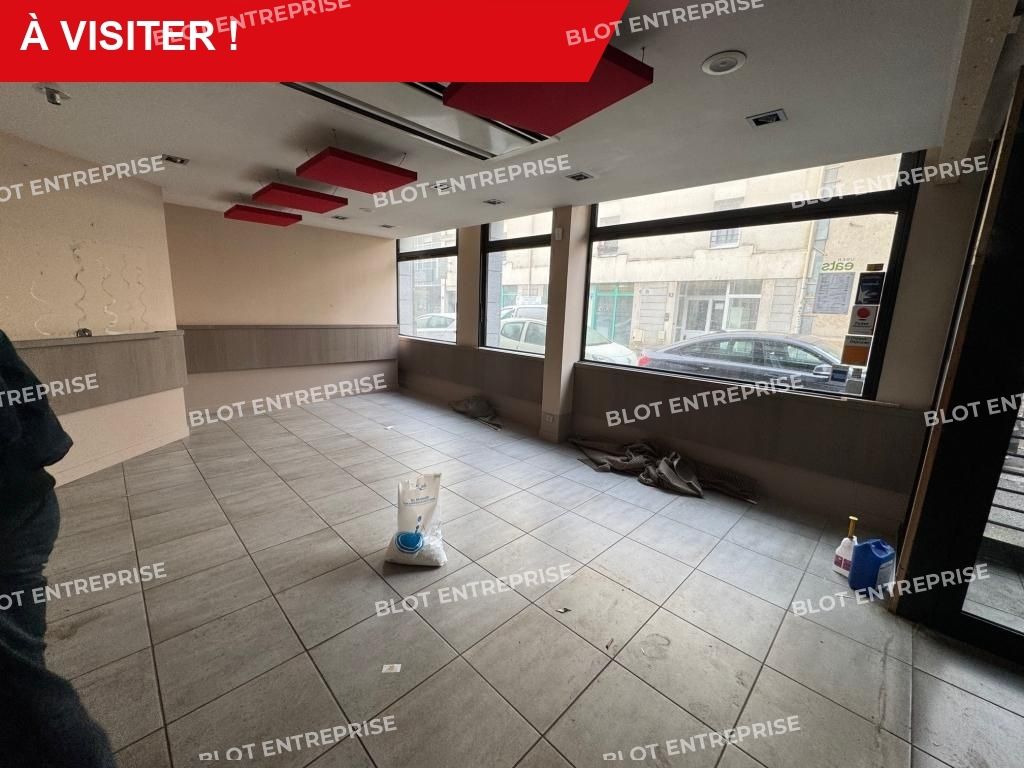 Location local commercial 351 m² non divisibles