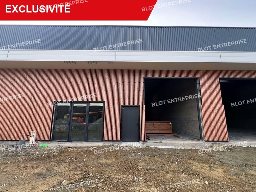 Vente entrepôts 284 m² non divisibles
