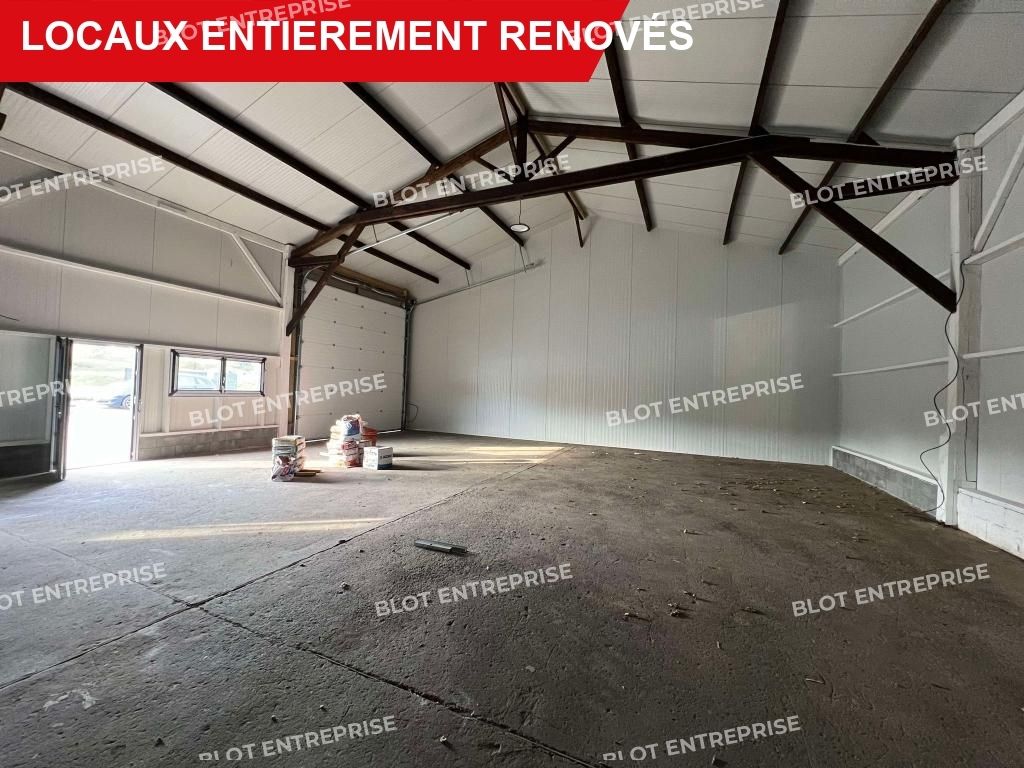 Location entrepôts 155 m² non divisibles