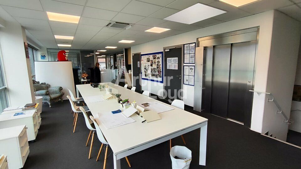 BUREAUX MEUBLÉS À LOUER À ALBERTVILLE