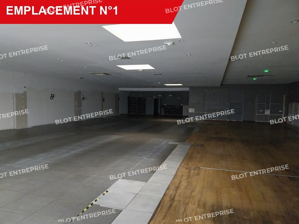 Location local commercial 500 m² non divisibles
