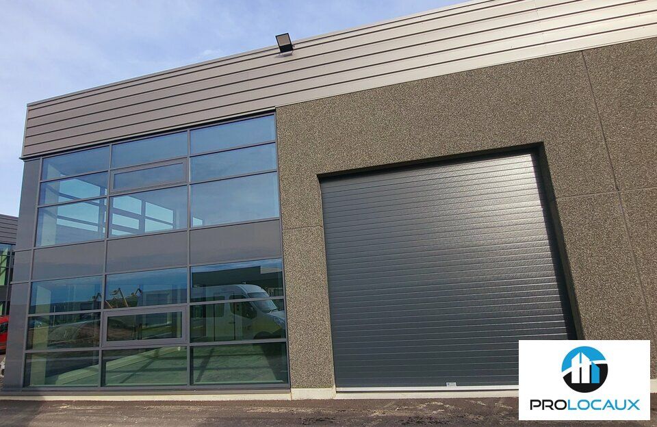 Location local d''activites 259 m² non divisibles