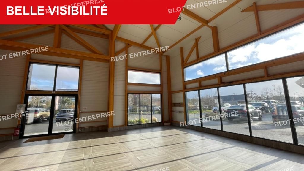 Location entrepôts 725 m² non divisibles