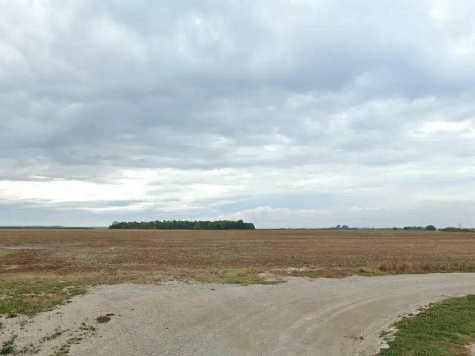 Vente terrain 453000 m² non divisibles