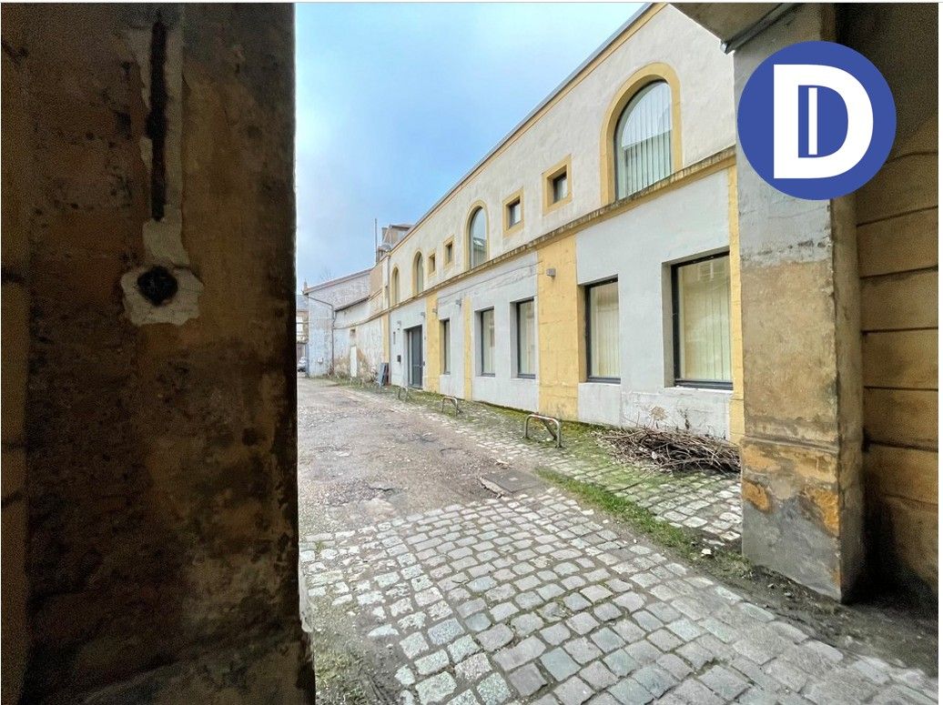 Location bureaux 200.00 m² non divisibles