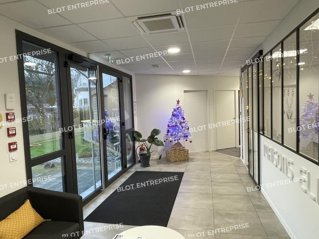 Vente bureaux 323 m² non divisibles
