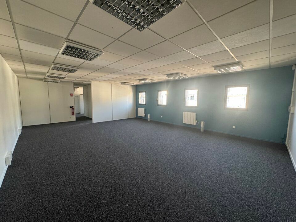 Location bureaux 90 m² non divisibles