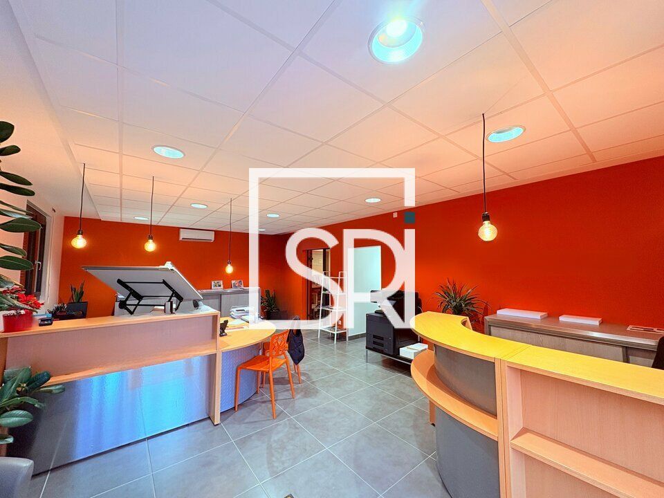 Location bureaux 86 m² non divisibles