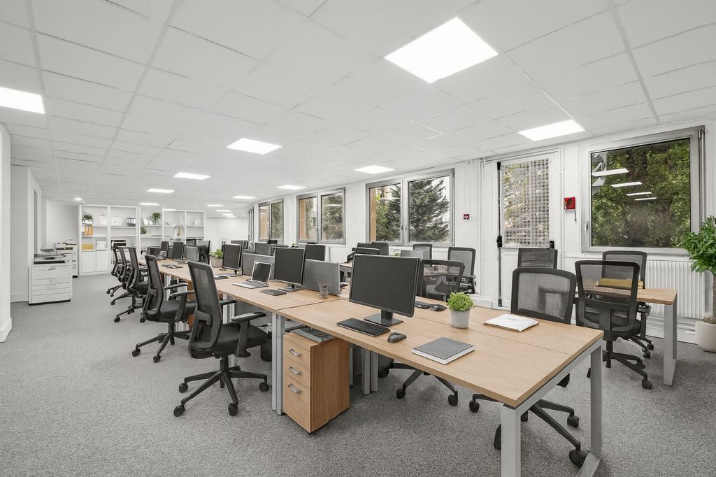 Vente bureaux 1962 m² divisibles à partir de 95 m²