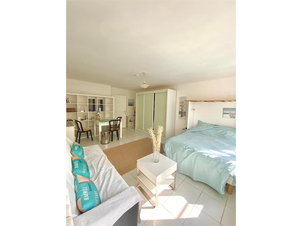 Vente local commercial 141.4 m² à Mérignac