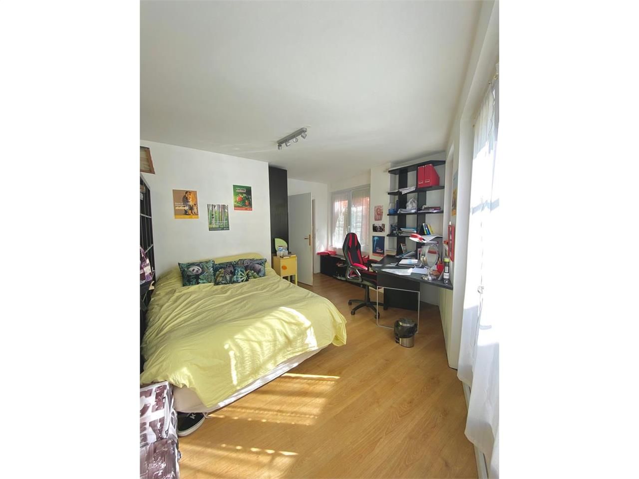 141.4 m² dispo à Mérignac