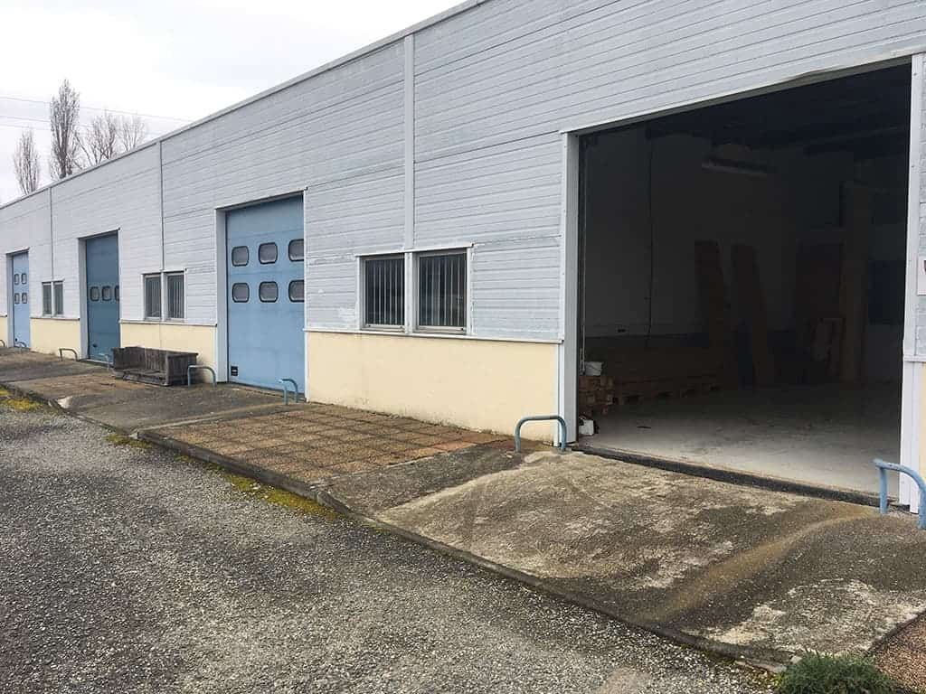Location entrepôts 219 m² divisibles à partir de 90 m²