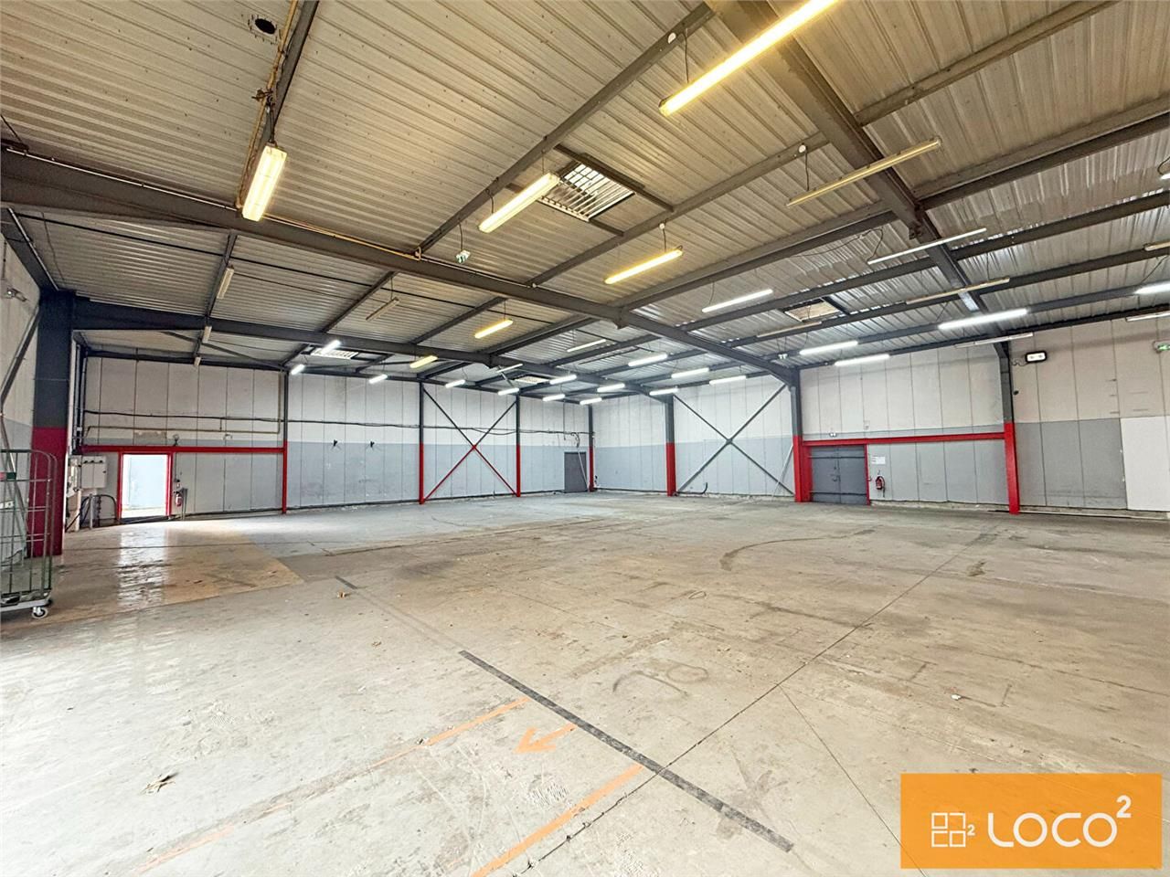 Location local 774.00 m² à AUCAMVILLE