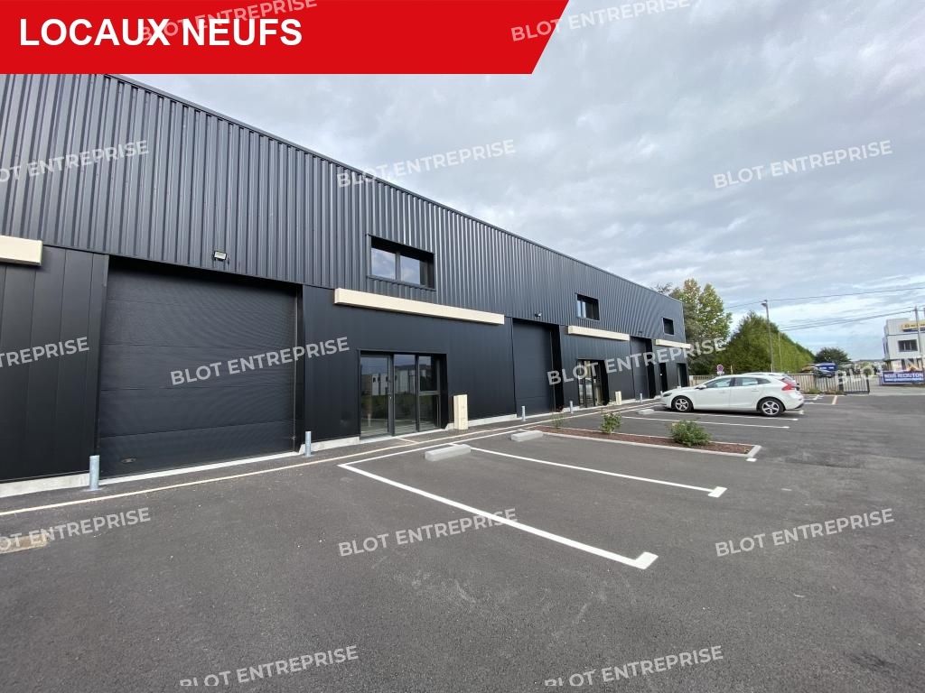 Location entrepôts 194 m² non divisibles