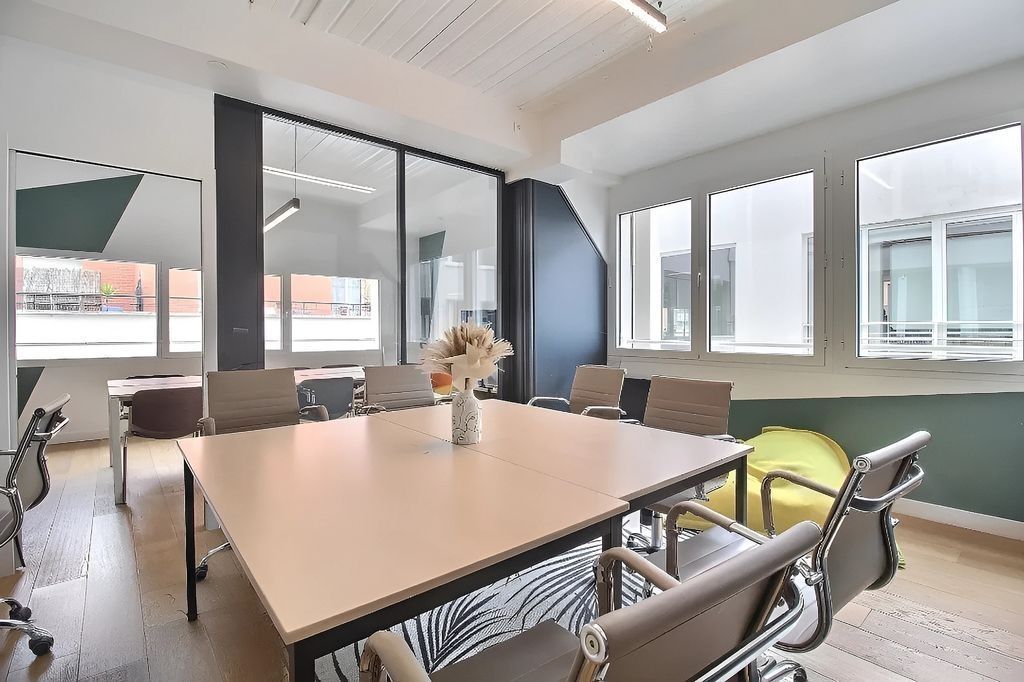 Location bureaux 589 m² divisibles à partir de 100 m²